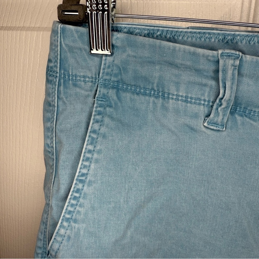 Tommy Bahama Men’s Light Blue Cargo Shorts Size 34 Waist GUC - Picture 2 of 7